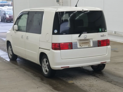 HONDA MOBILIO SPIKE