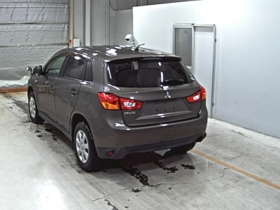 MITSUBISHI RVR