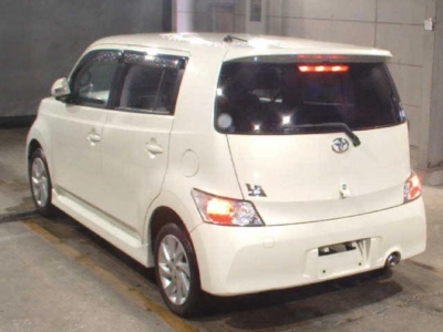 TOYOTA BB