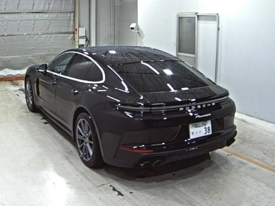 PORSCHE PANAMERA
