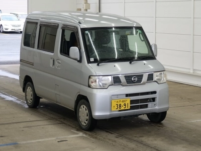NISSAN NV100 CLIPPER