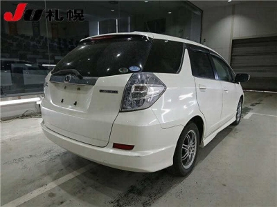 HONDA FIT SHUTTLE