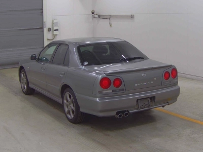 NISSAN SKYLINE