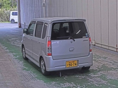 SUZUKI WAGON R STINGRAY