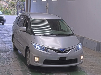 TOYOTA ESTIMA HYBRID