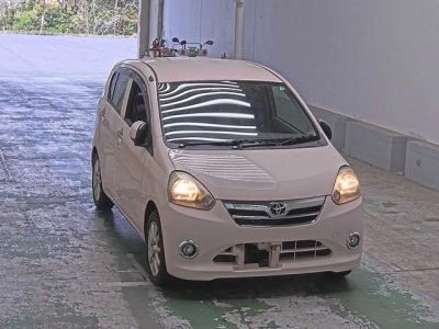 TOYOTA PIXIS EPOCH