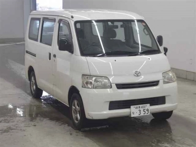 TOYOTA TOWN ACE VAN
