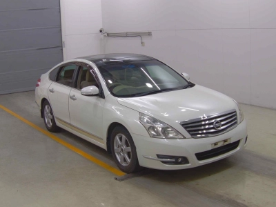 NISSAN TEANA