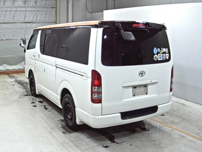 TOYOTA REGIUS VAN