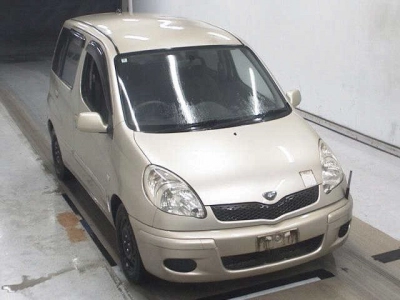 TOYOTA FUN CARGO