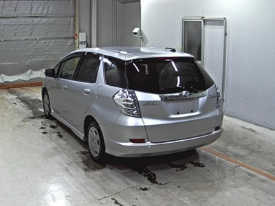 HONDA FIT SHUTTLE HYBRID