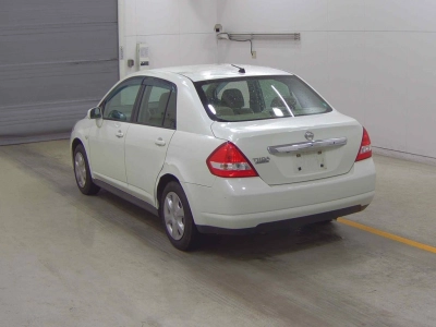 NISSAN TIIDA LATIO