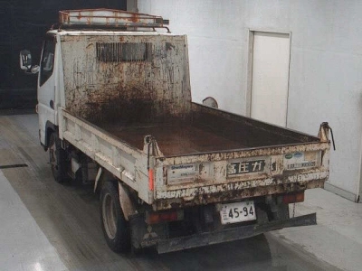 MITSUBISHI CANTER