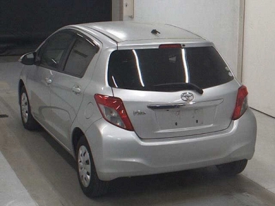 TOYOTA VITZ