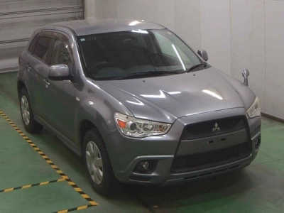 MITSUBISHI RVR