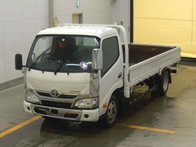 TOYOTA DYNA