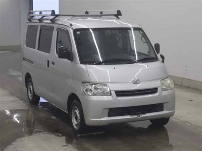 TOYOTA LITE ACE VAN
