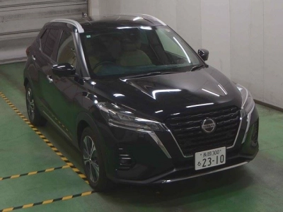 NISSAN KICKS