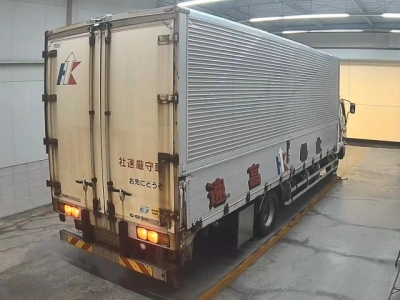 MITSUBISHI FUSO FIGHTER