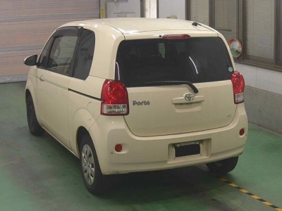 TOYOTA PORTE