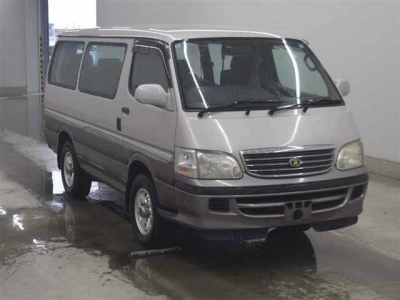 TOYOTA HIACE WAGON
