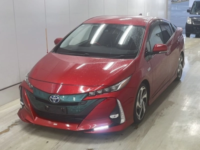 TOYOTA PRIUS PHV