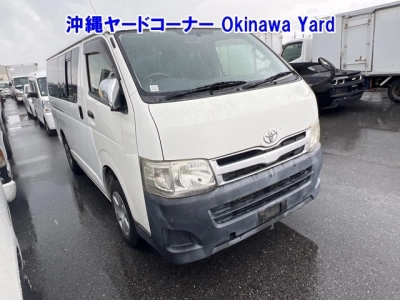 TOYOTA REGIUS ACE