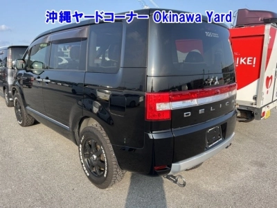 MITSUBISHI DELICA D:5