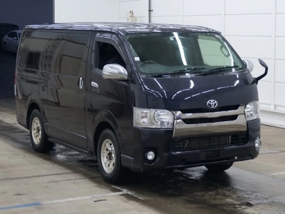 TOYOTA REGIUS ACE