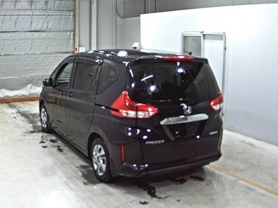 HONDA FREED HYBRID