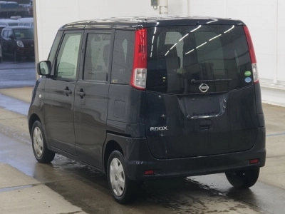 NISSAN ROOX