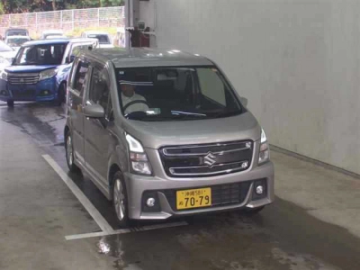 SUZUKI WAGON R STINGRAY