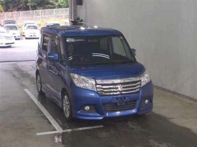 MITSUBISHI DELICA D:2
