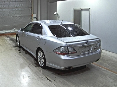 TOYOTA CROWN HYBRID