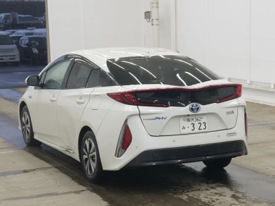 TOYOTA PRIUS PHV