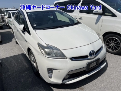TOYOTA PRIUS PHV