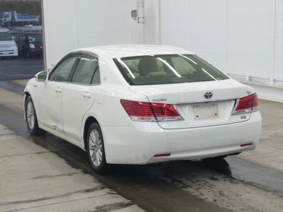 TOYOTA CROWN HYBRID