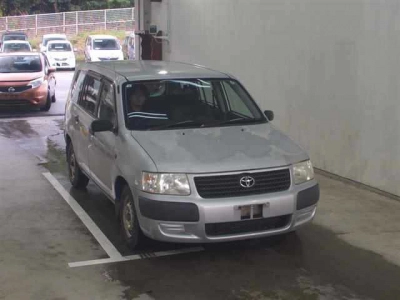 TOYOTA SUCCEED VAN