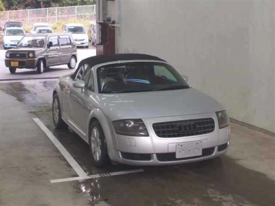 AUDI TT