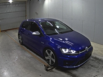 VOLKSWAGEN GOLF R