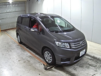HONDA FREED SPIKE
