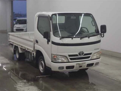 TOYOTA DYNA