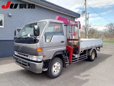 TOYOTA DYNA