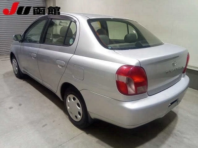 TOYOTA PLATZ