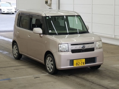 DAIHATSU MOVE CONTE