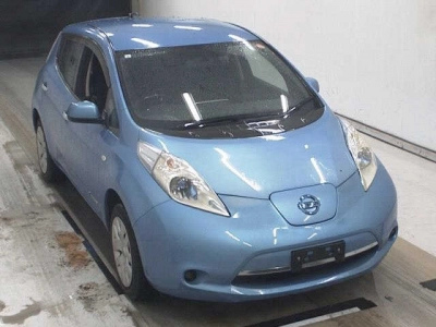 NISSAN LEAF