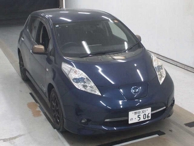 NISSAN LEAF