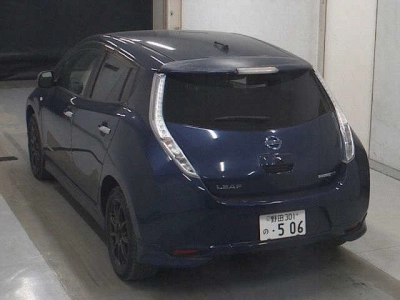 NISSAN LEAF