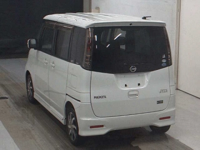 NISSAN ROOX
