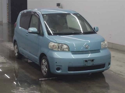 TOYOTA PORTE